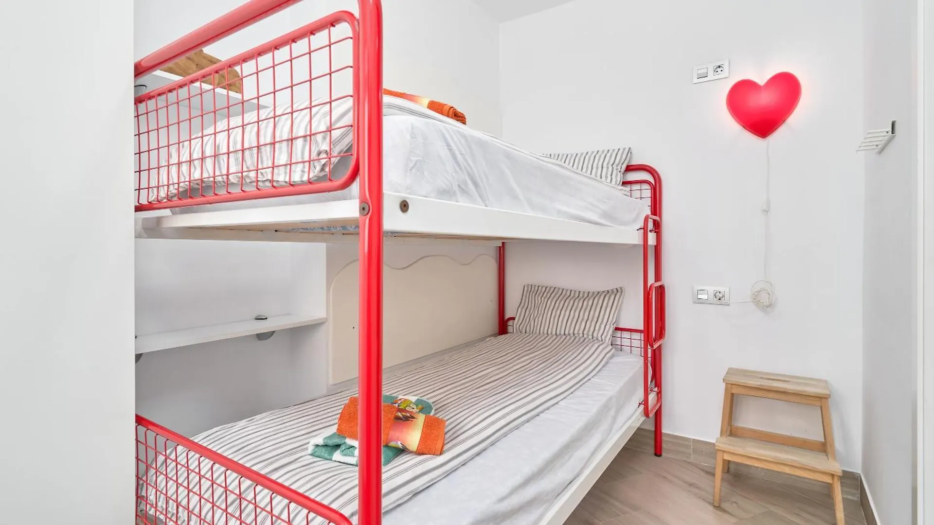 Apartamento primera linea playa Algarrobo Costa