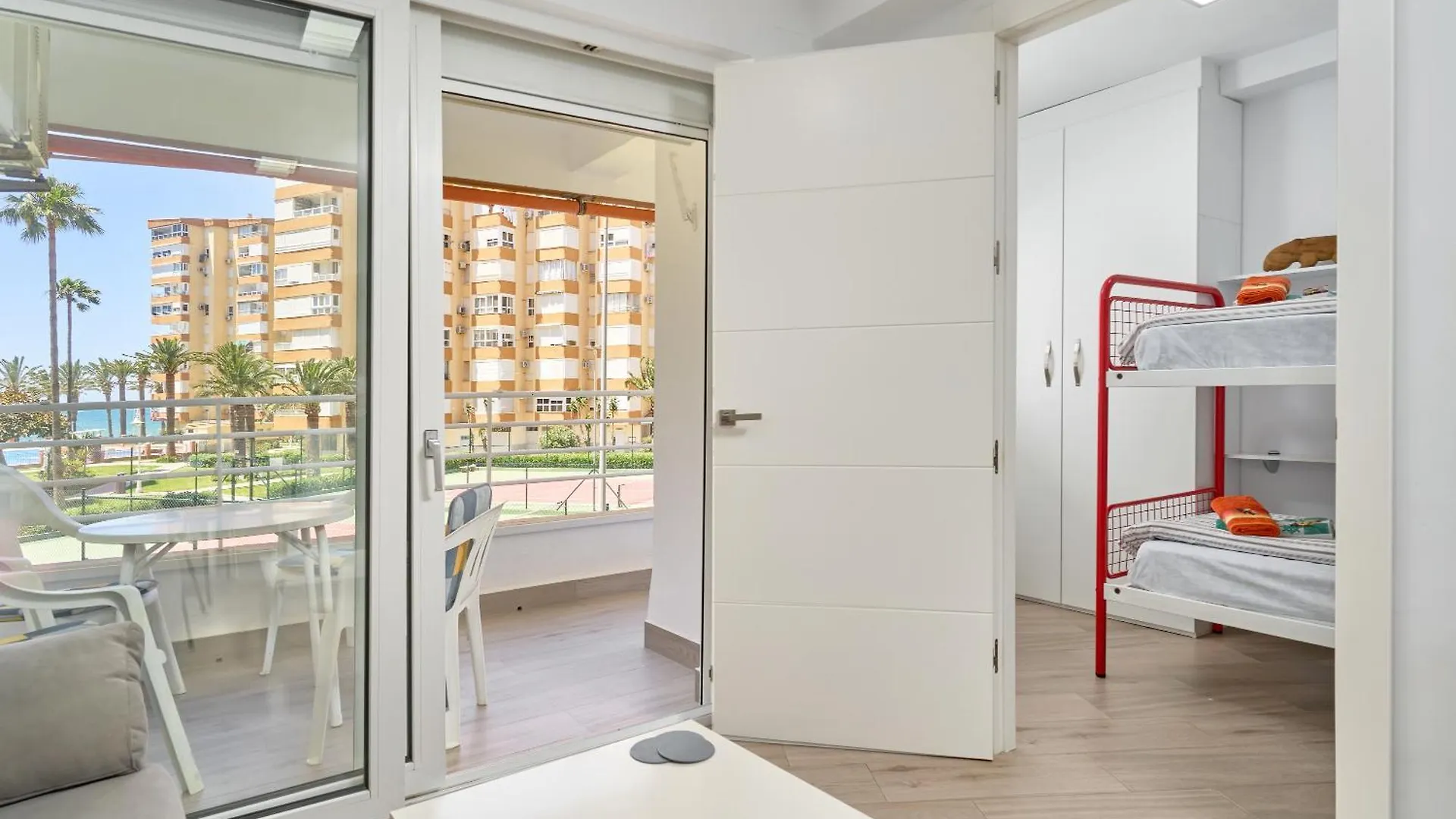 Apartamento Primera Linea Playa Algarrobo Costa 0*,  Spain